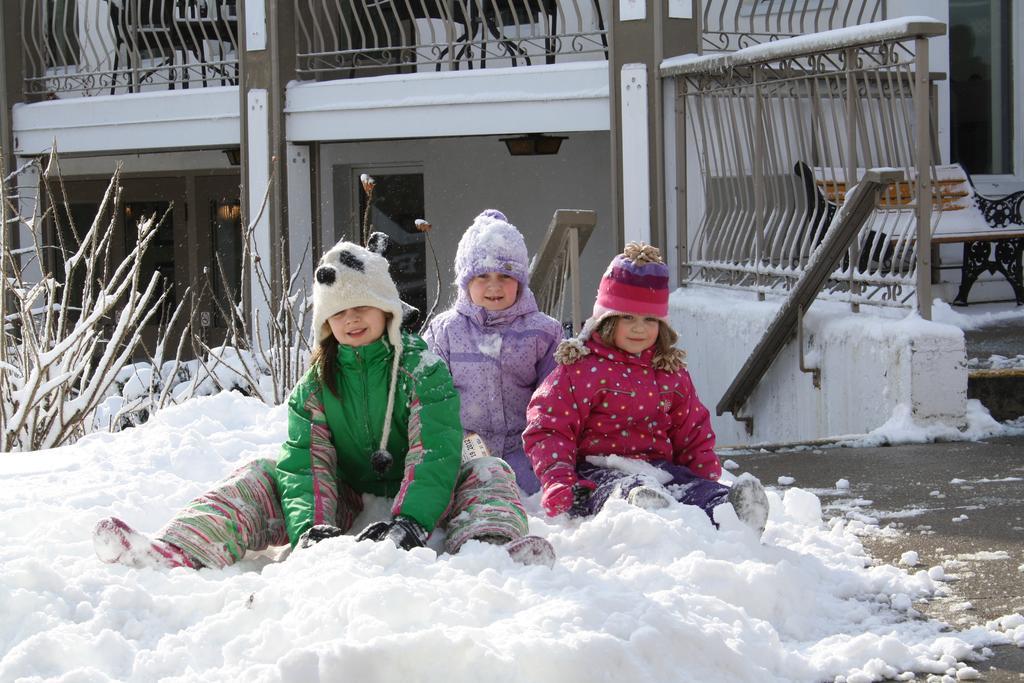 Fern Resort Orillia Buitenkant foto