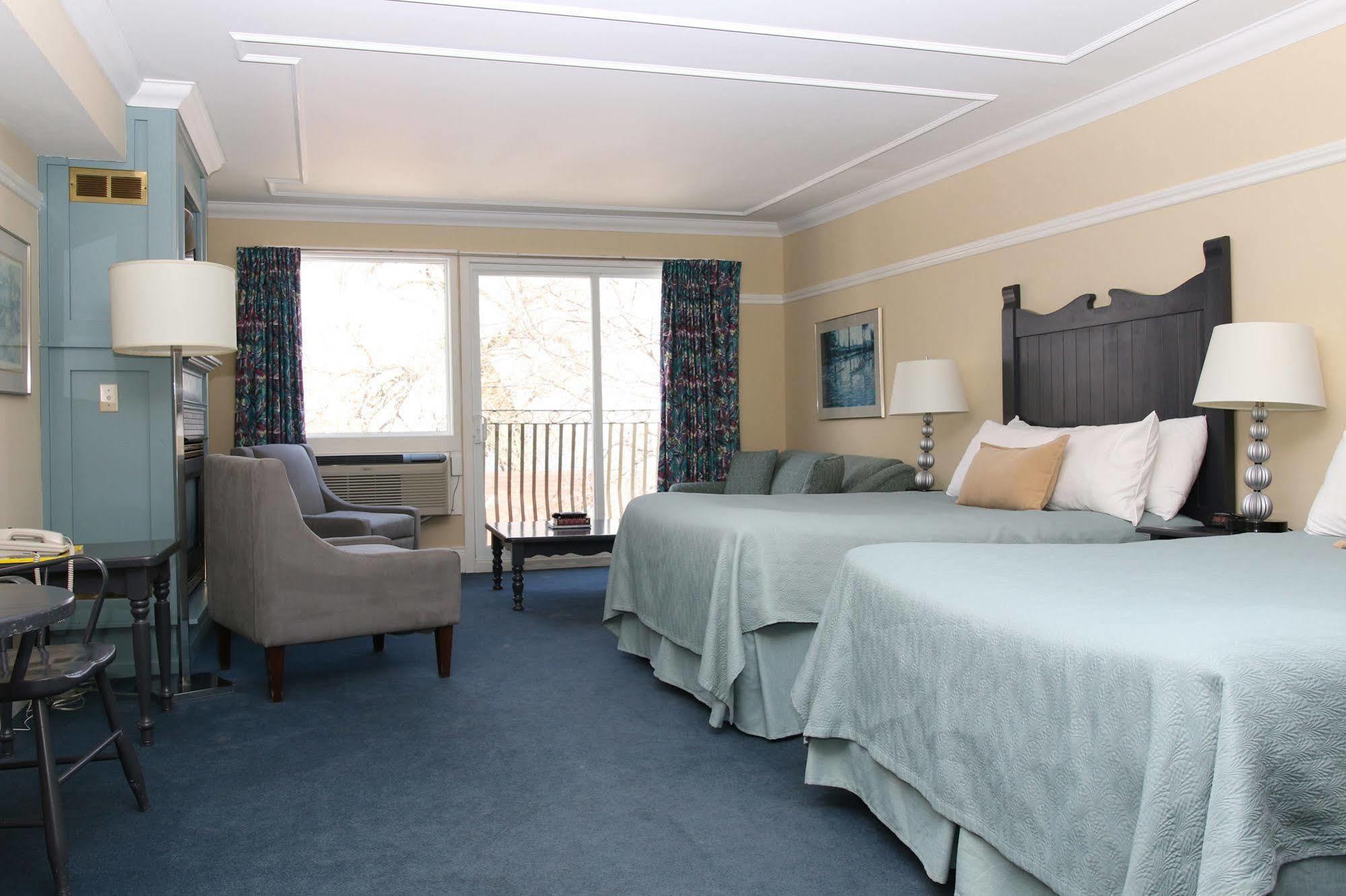 Fern Resort Orillia Buitenkant foto