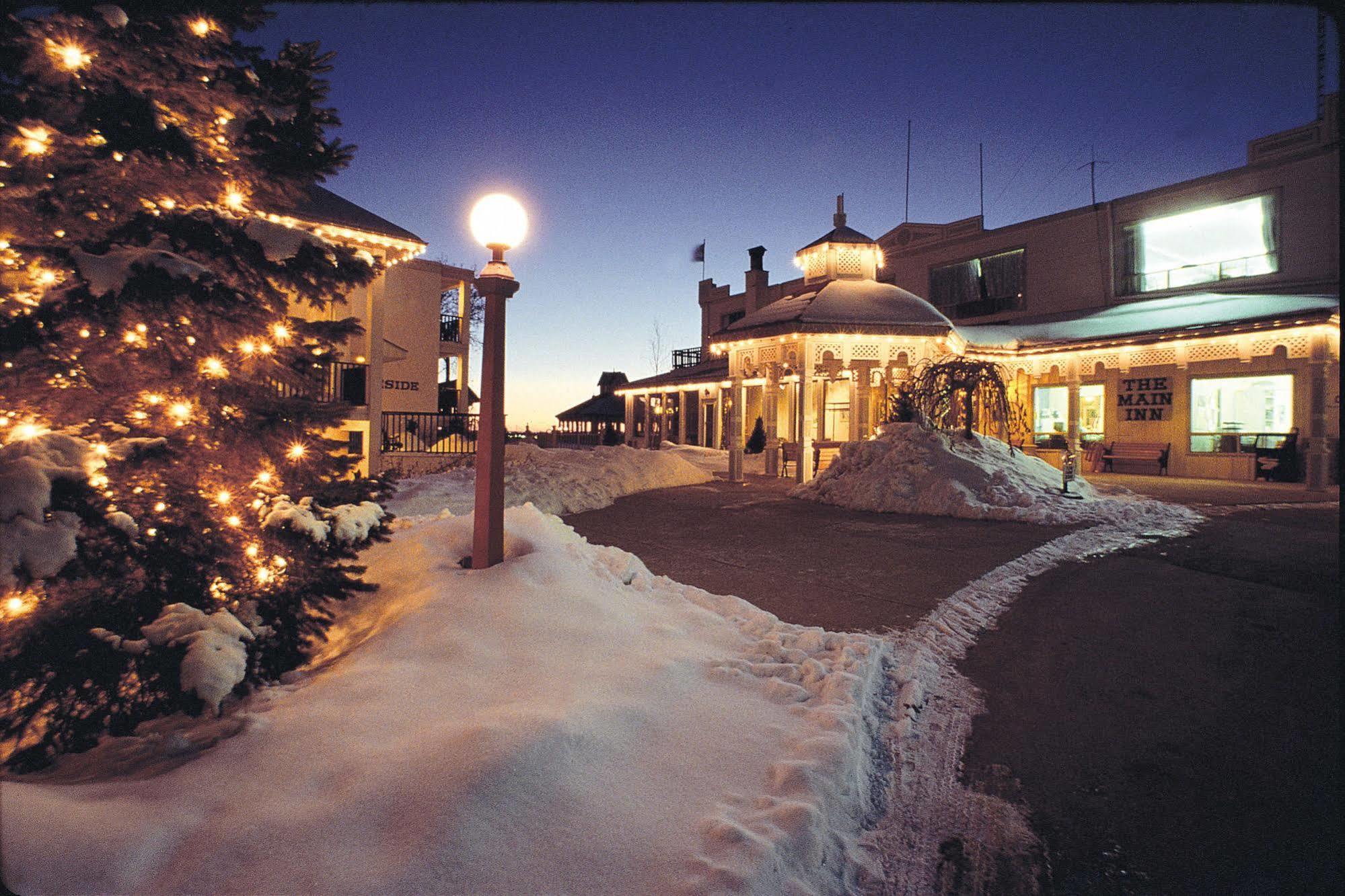 Fern Resort Orillia Buitenkant foto
